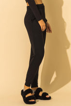 Load image into Gallery viewer, Go-Getter Joggers Black